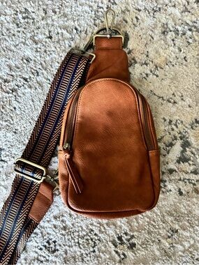 Anthropologie Leather Crossbody Sling Bag in Cognac Brown with Navy Strap